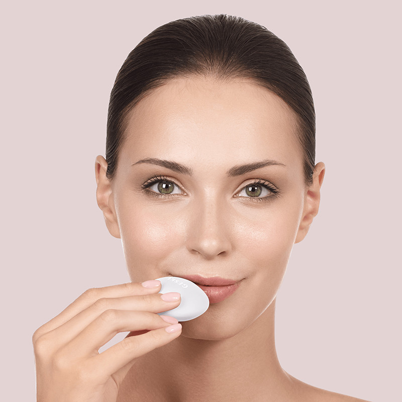 Пристрій для збільшення обʼєму губ GESKE Lip Volumizer & Booster 4 в 1 пудровий M на beauty-prof.com Фото 4 Пристрій для збільшення обʼєму губ GESKE Lip Volumizer & Booster 4 в 1 пудровий M Фото 4