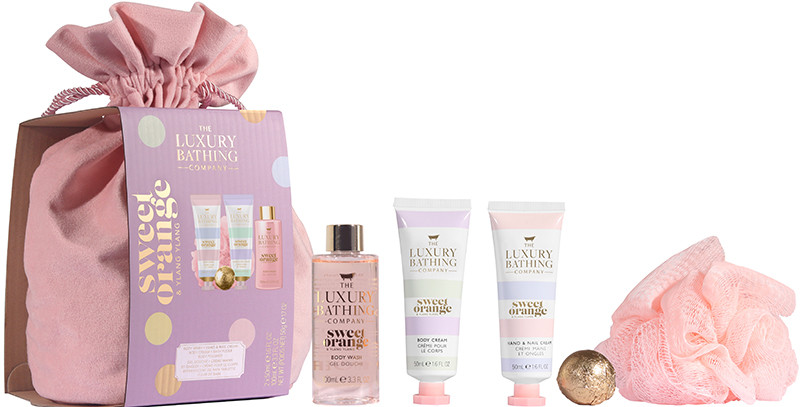 Набор для рук и тела Weekend Essentials SOY 2025 The Luxury Bathing, (100мл/50мл/50мл/50г)